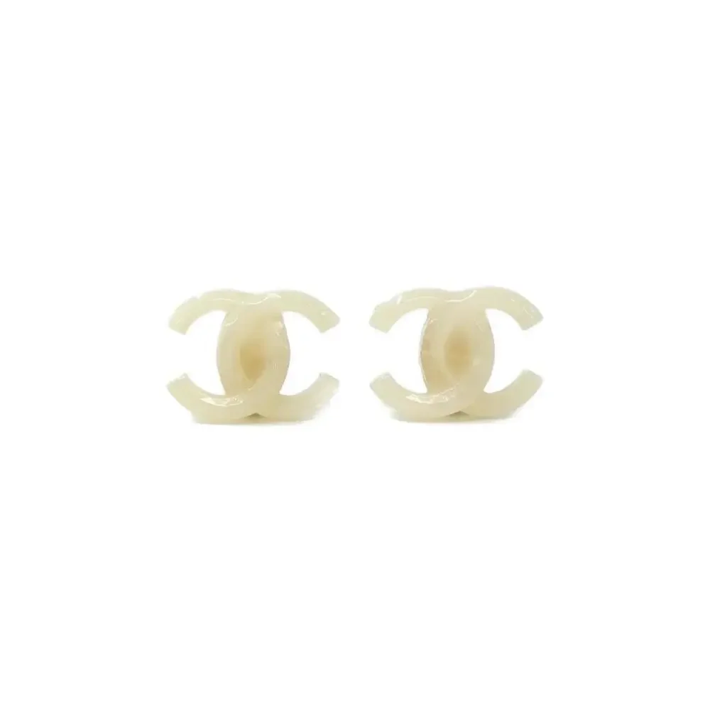 CHANEL White Earrings